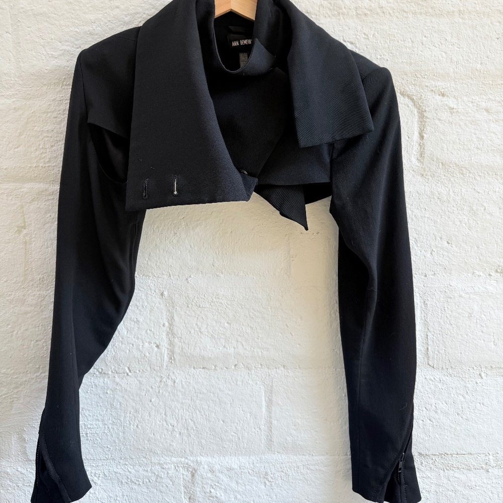 ANN DEMEULEMEESTER BLACK ASYMMETRIC CROPPED JACKET